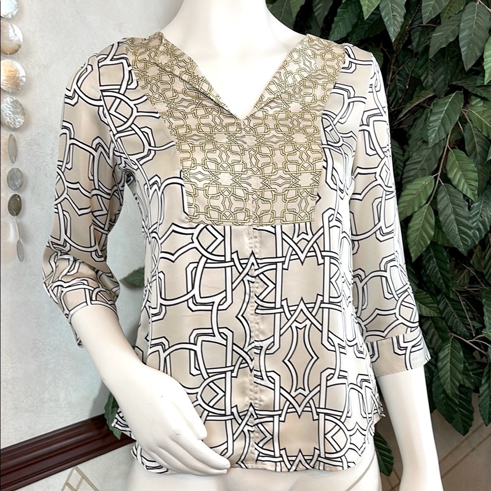 THE LIMITED TAN & BLACK GRAPHIC PRINT BLOUSE